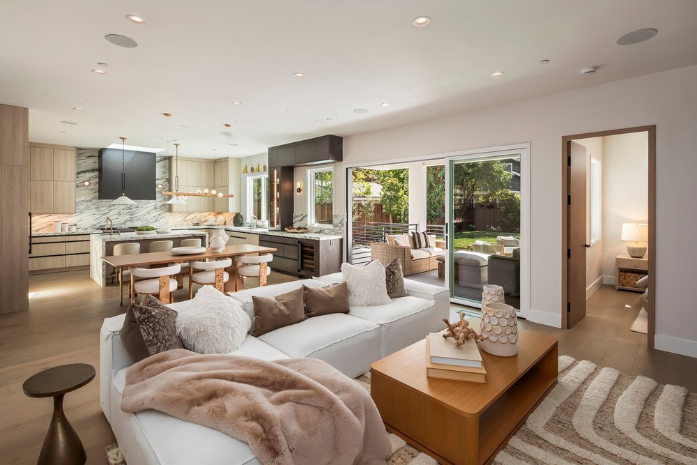 Open-plan kitchen and living