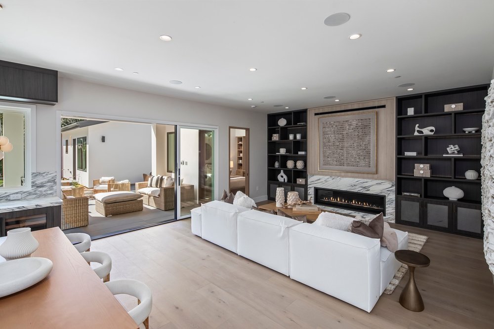 Living room with fireplace